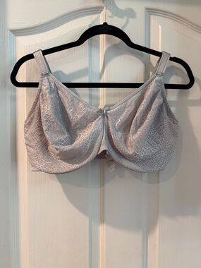 Chantelle Light Gray C Manifique Minimizer Underwire Bra